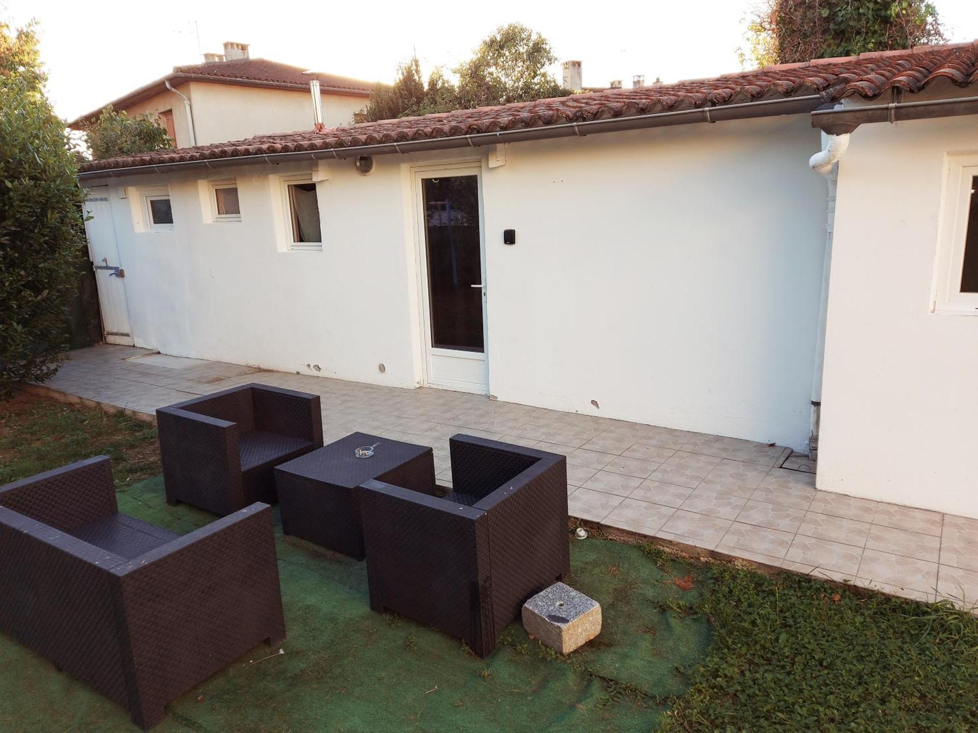 Studio Au Calme Wifi 600M Centre Ville Parking Gratuit Devant Castres  Exterior photo
